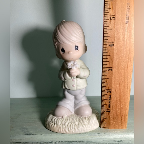 Precious Moments Mommy I Love You 1987 Figurine - Picture 7 of 8